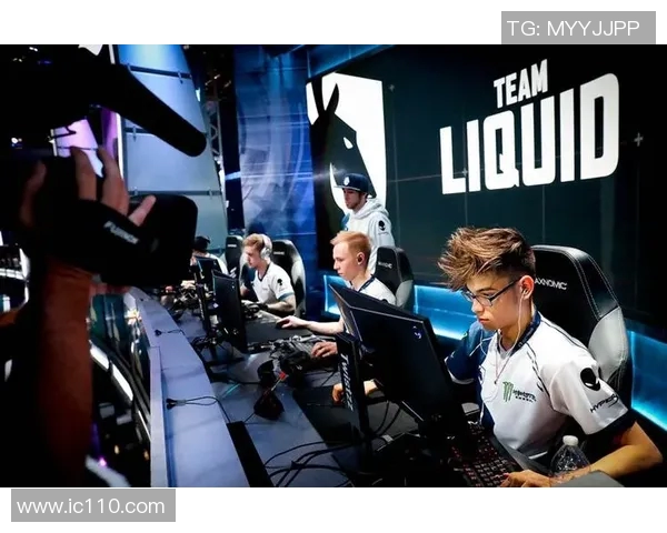 FPX战队在CSGO中的战术转换体系解析与应用探讨